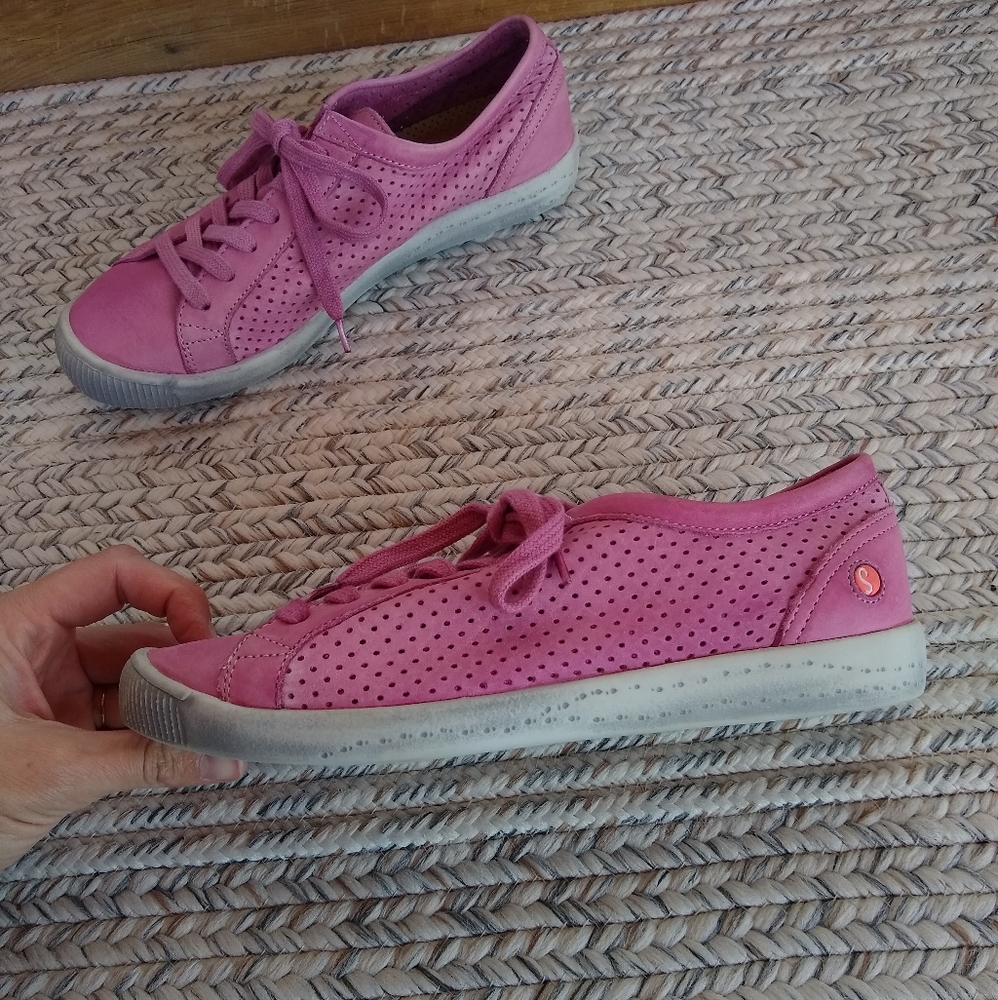FLY London Softinos Pink Ica Leather Sneaker Womens size 7.5 / 8 - Picture 3 of 11